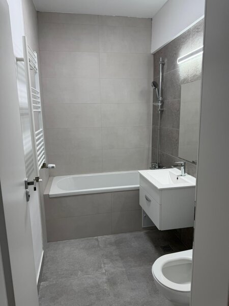 Unirii, Parcul Carol, ISG Residence IV, prima inchiriere